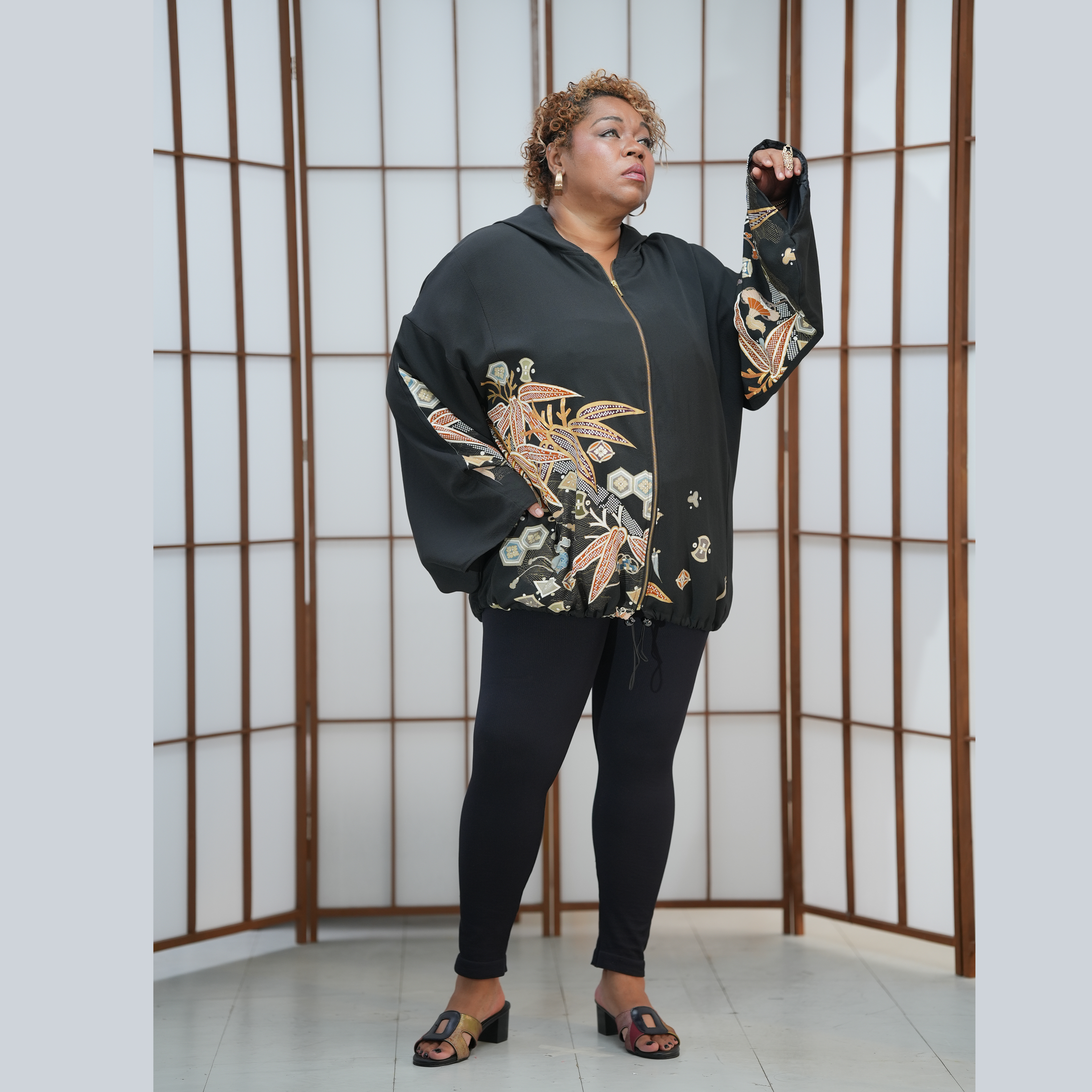 Rare item On-hand: Black Biwako Hoodie | XL | BH4629