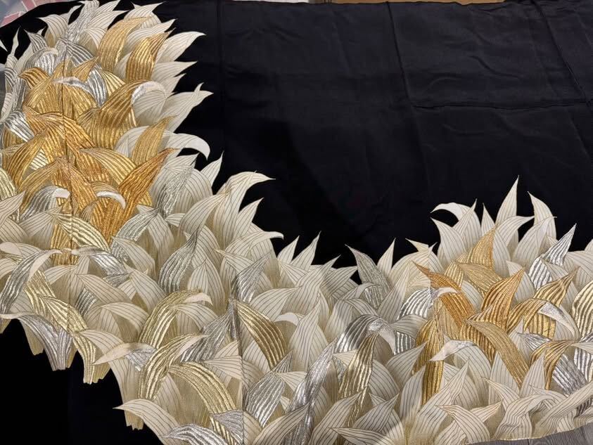 M15 fabric: Black Glowing grass