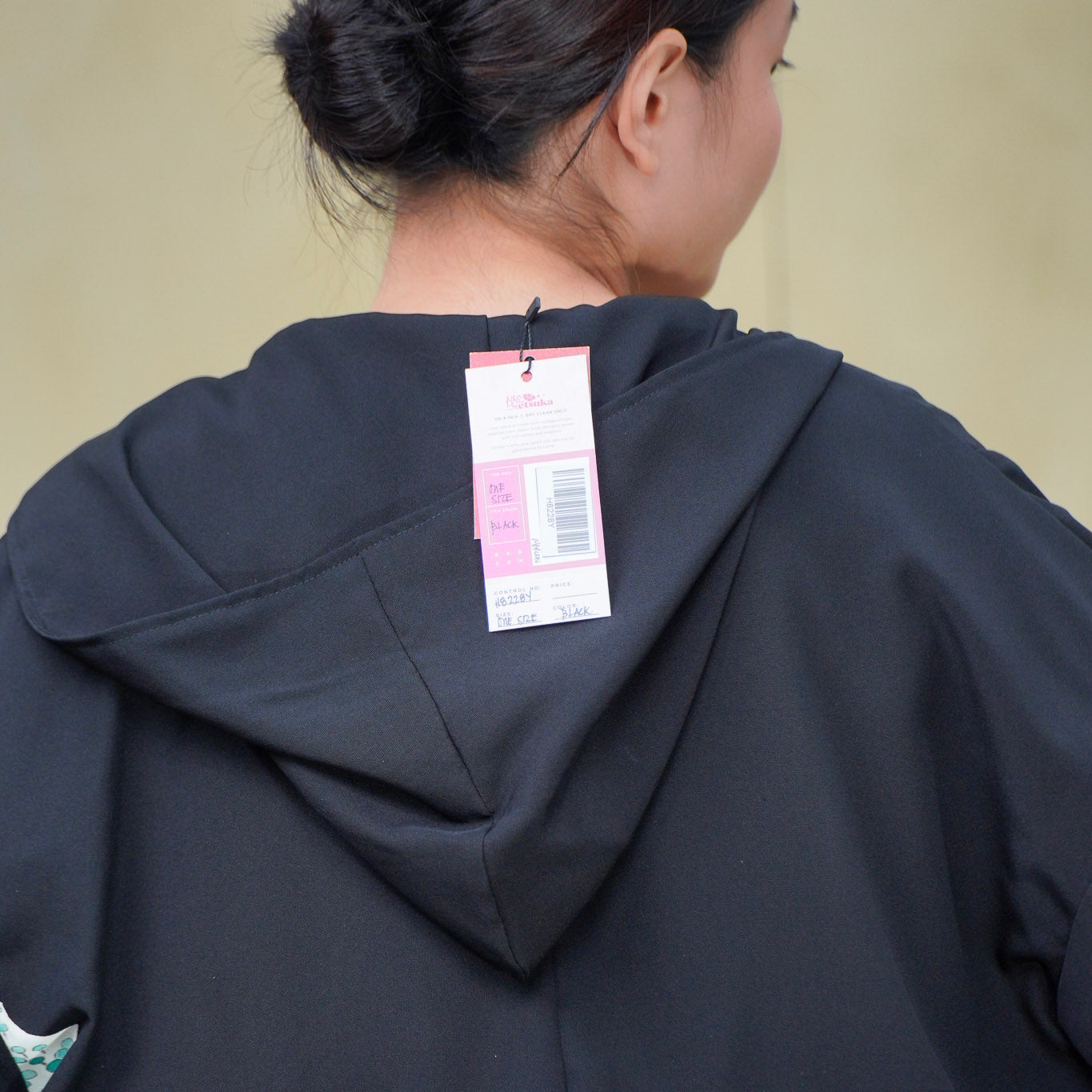 Premium On-hand: Black Hoodie | H8228Y