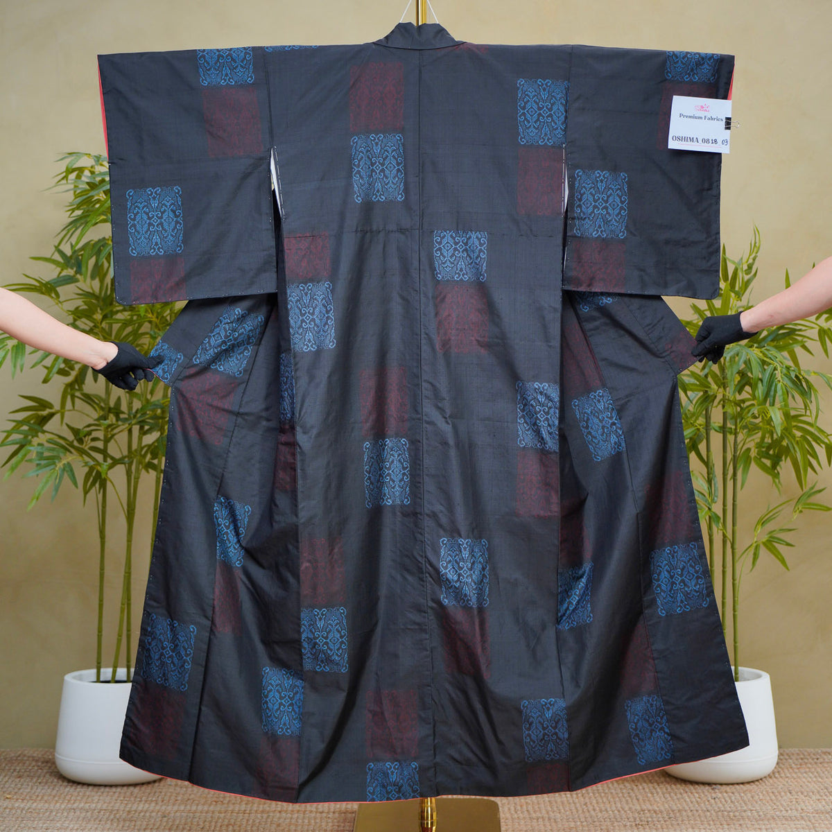 Premium Oshima Fabric: 0818_03 | Nocturne Geometric