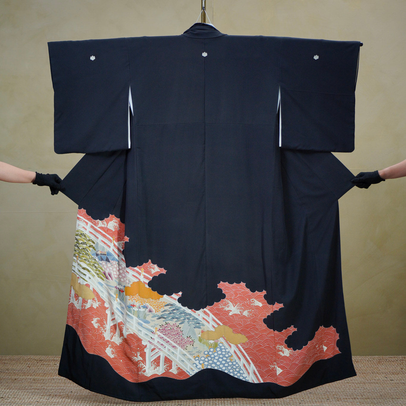 Pre-Birthday Fabric: REG0828-03 | Tangerine Waves