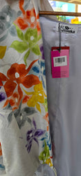 Load image into Gallery viewer, On-hand: Hoodie | H4256 | Unique Orchid design!
