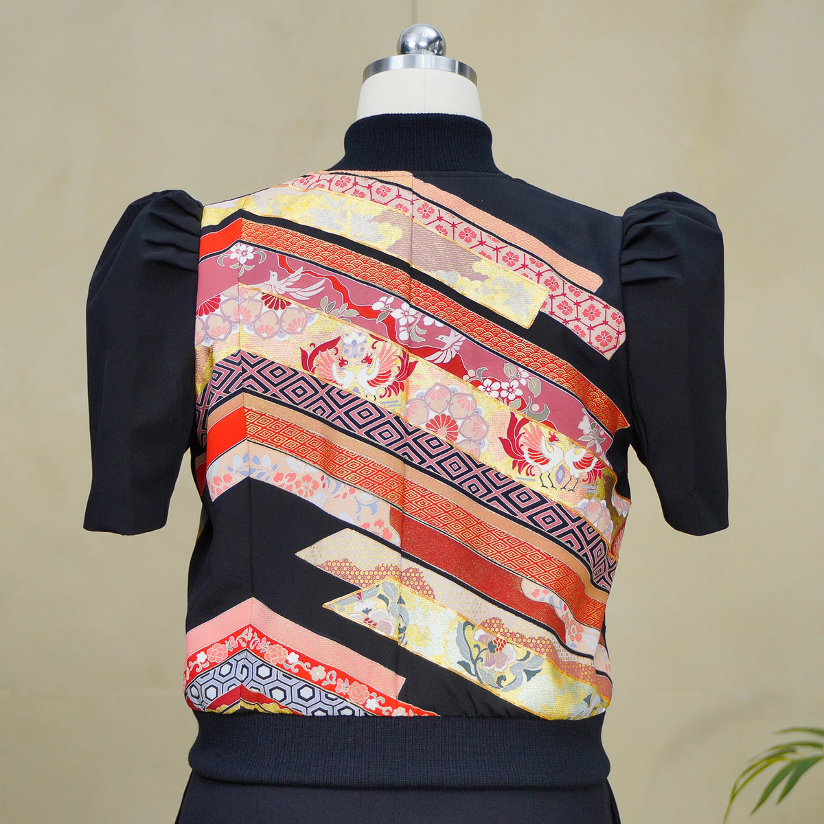 Premium On-hand item: Filipiniana Bomber Jacket | Black | FBJ8617M | Large