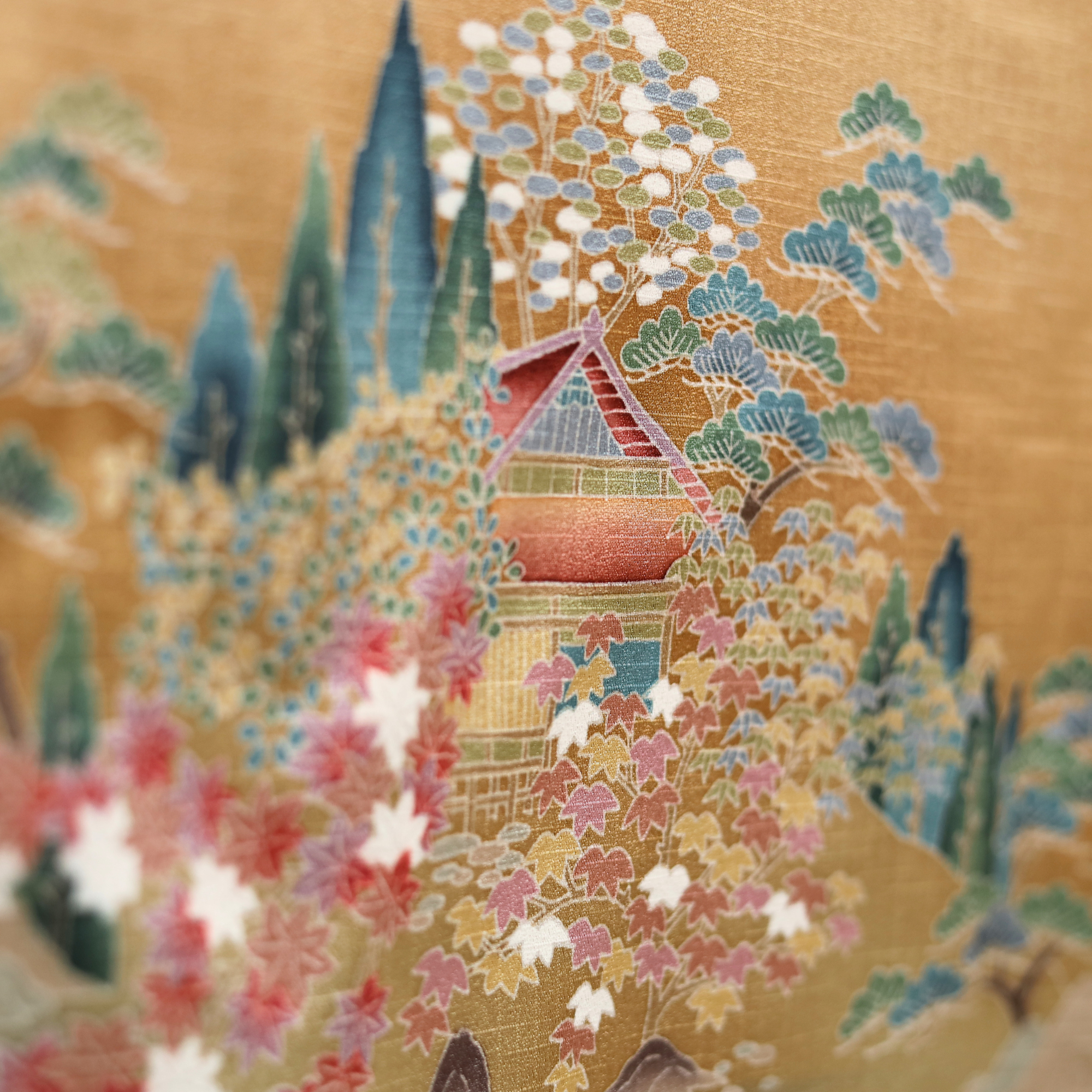 DrawJS29/Gold PREMIUM: Nestled Foliage