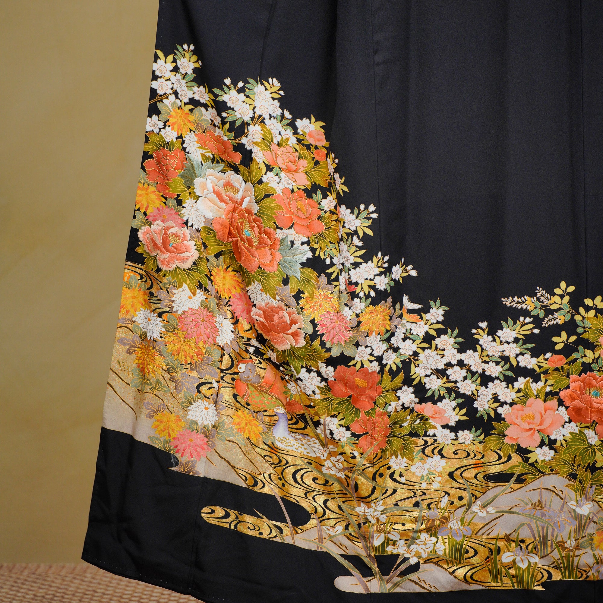 Chiku Fabric: 0714_15 | Pebbles and Flowers
