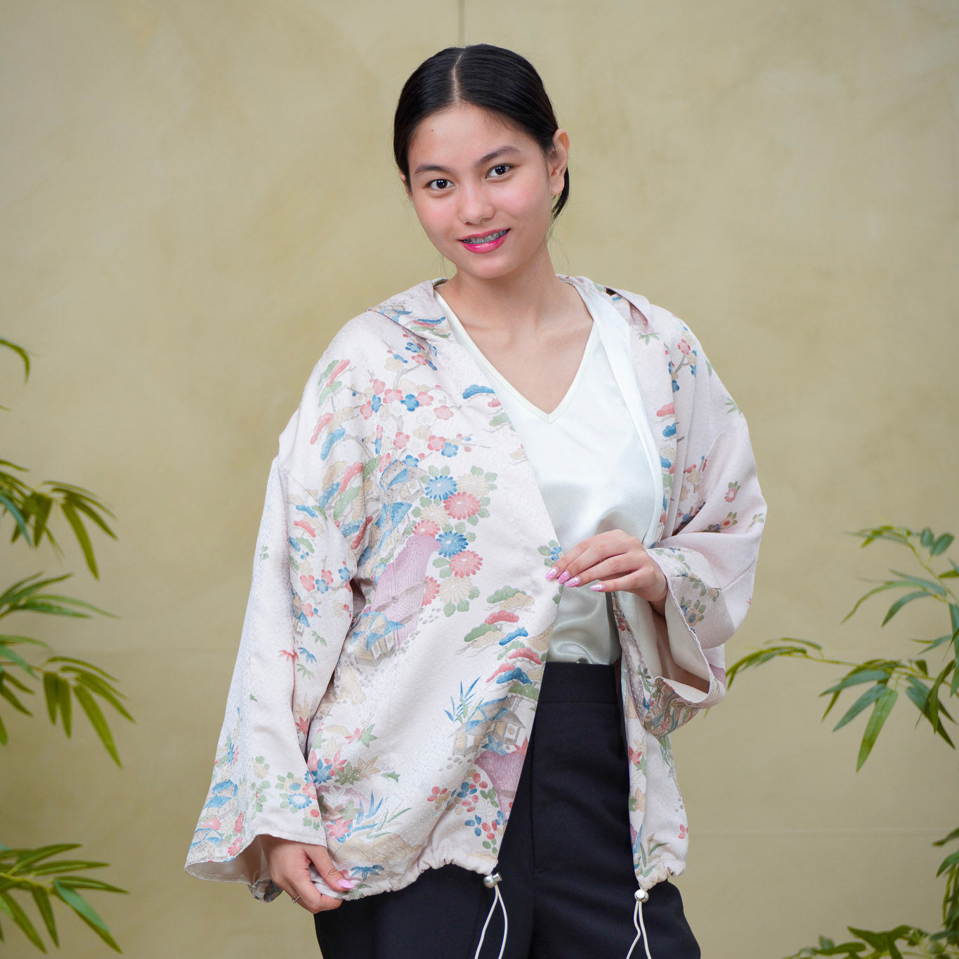 Premium On-hand: Cream Hoodie | H8229Y