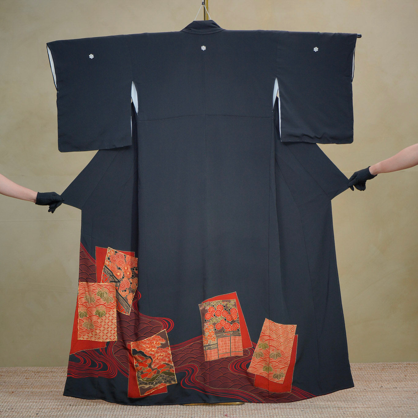 Pre-Birthday Fabric premium bonus: REG0827-46 | Crimson Panels