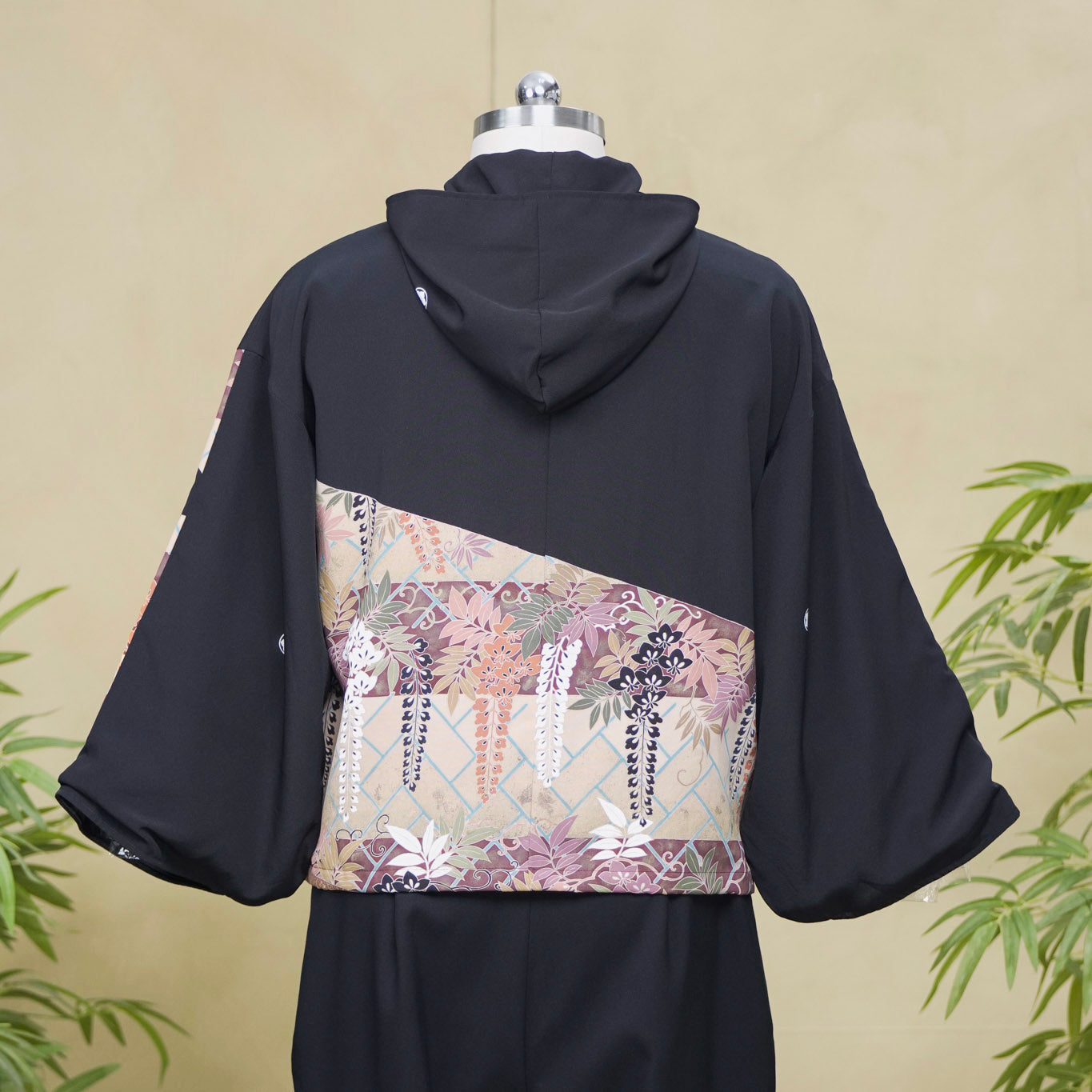 Premium On-hand: Black Hoodie With Zipper | HWZ8318Y