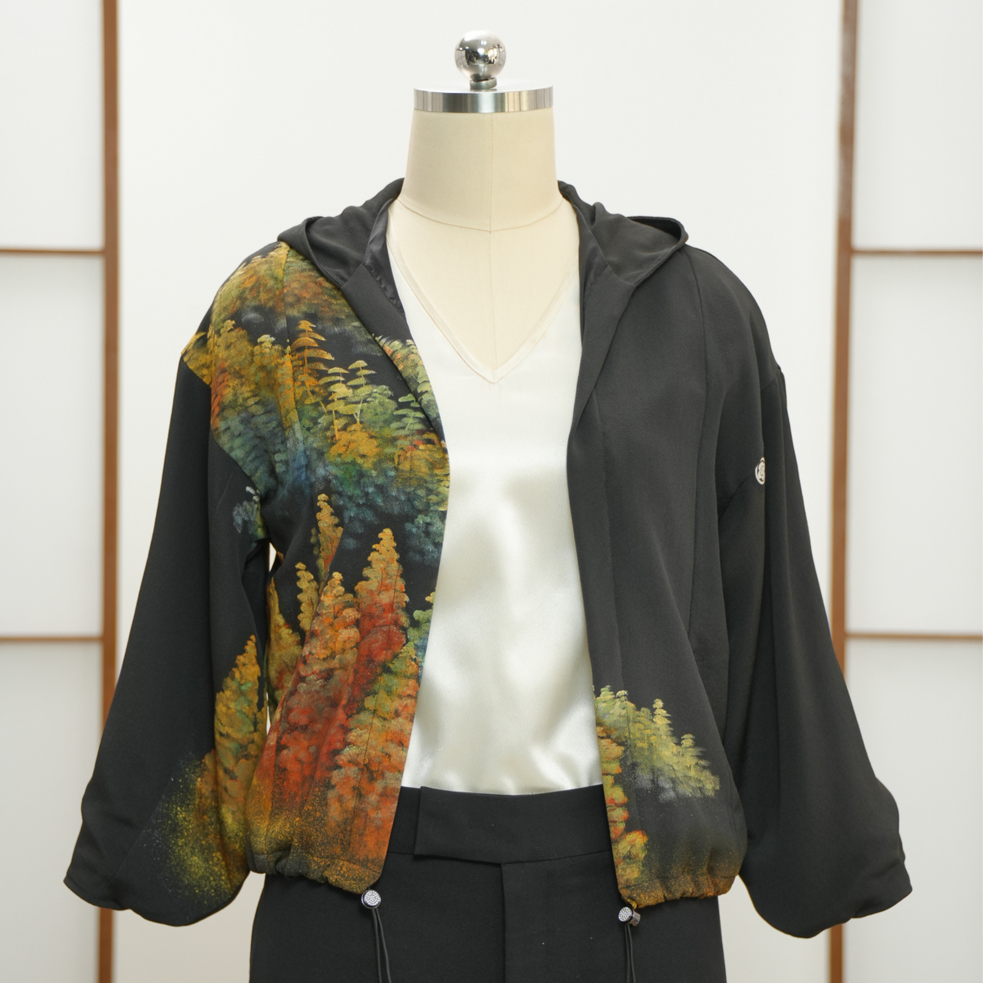 Premium On-hand item: Black Kodomo Hoodie | HK7639Y - Autumn colors!