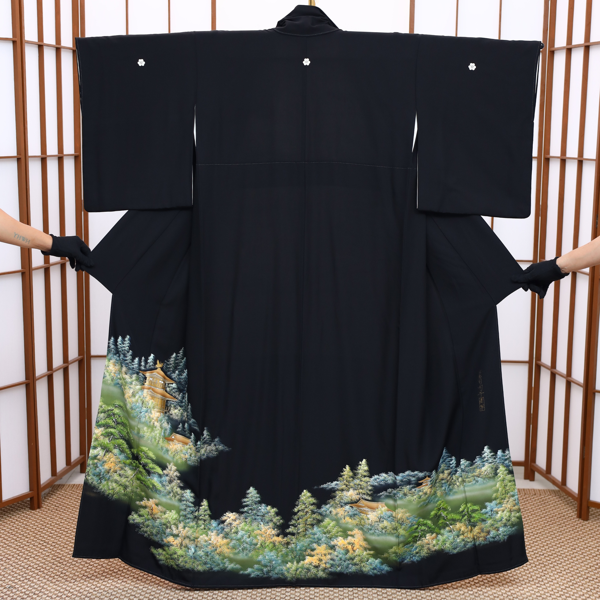 Bai Fabric: 0521_05 | Temple Sanctuary