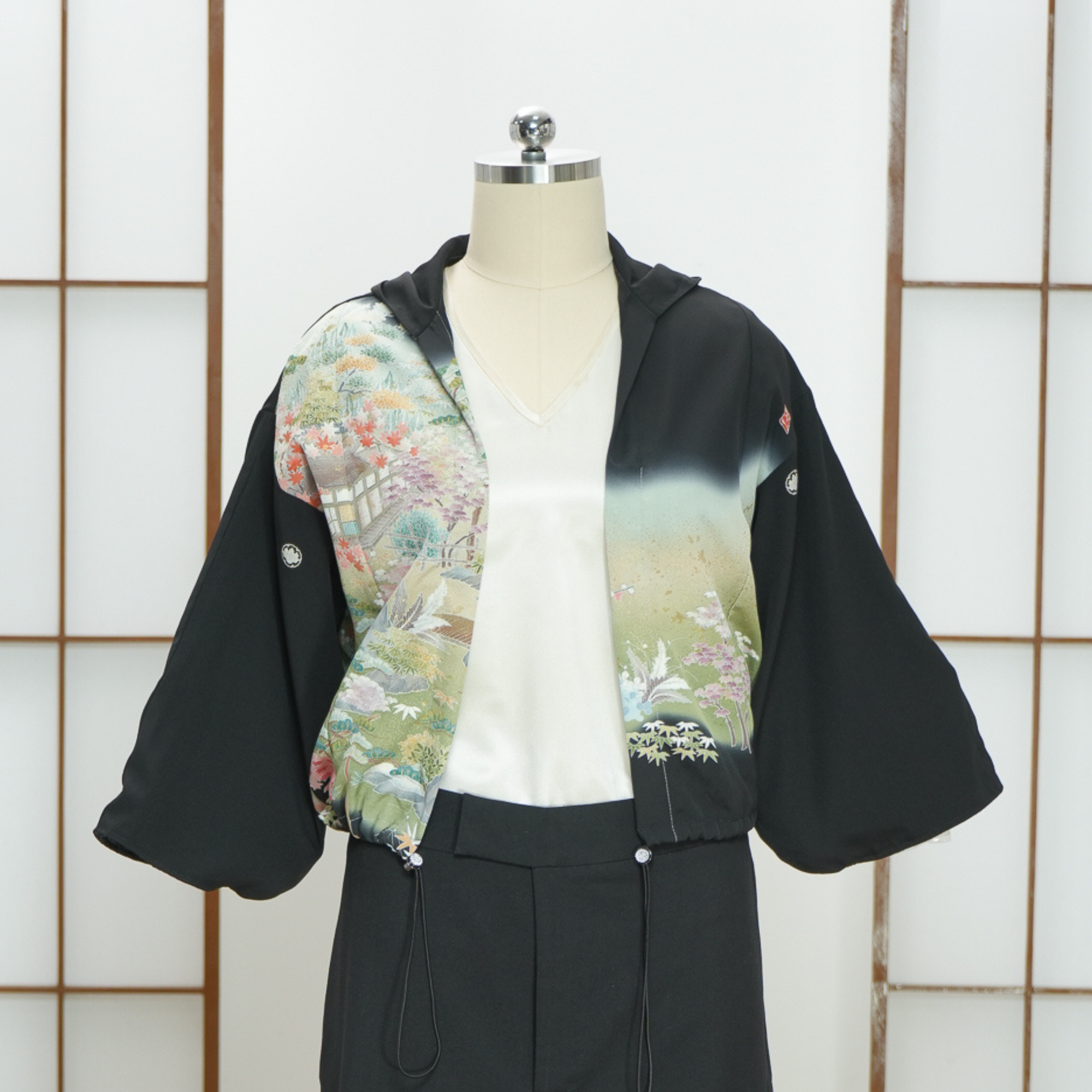 Premium On-hand item: Black Kodomo Hoodie | HK7803 - beautiful yuzen!