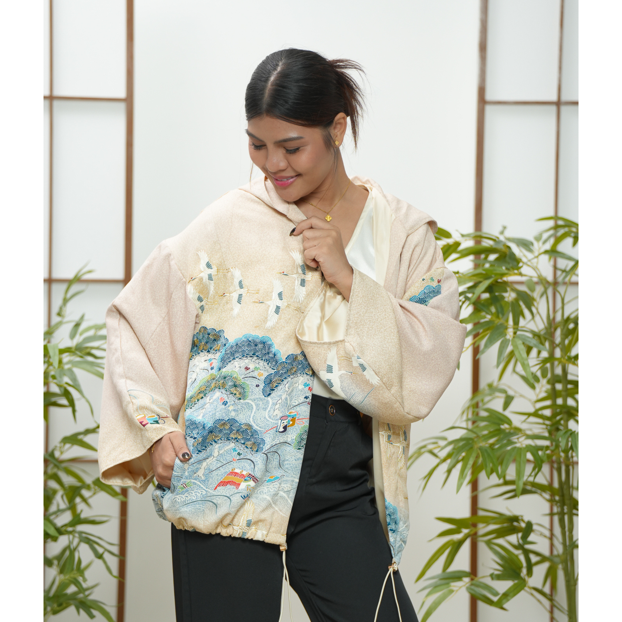 WC 32 Campaign: Cream Hoodie | H7789