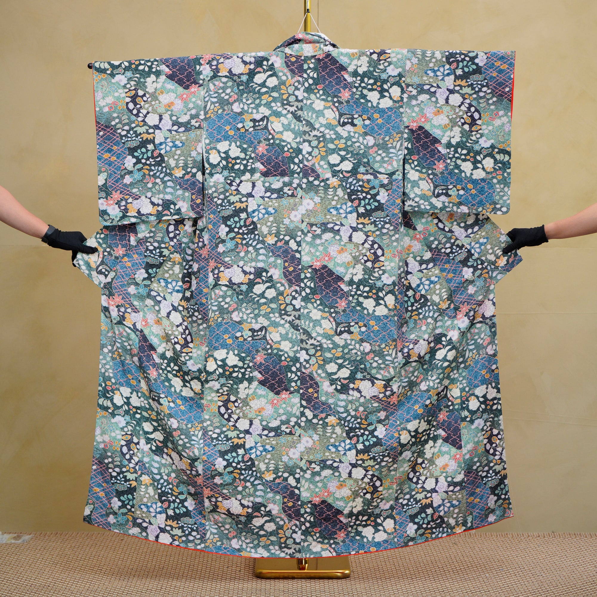 Premium Sho Fabric: 0714_02 | Bloom Splashes