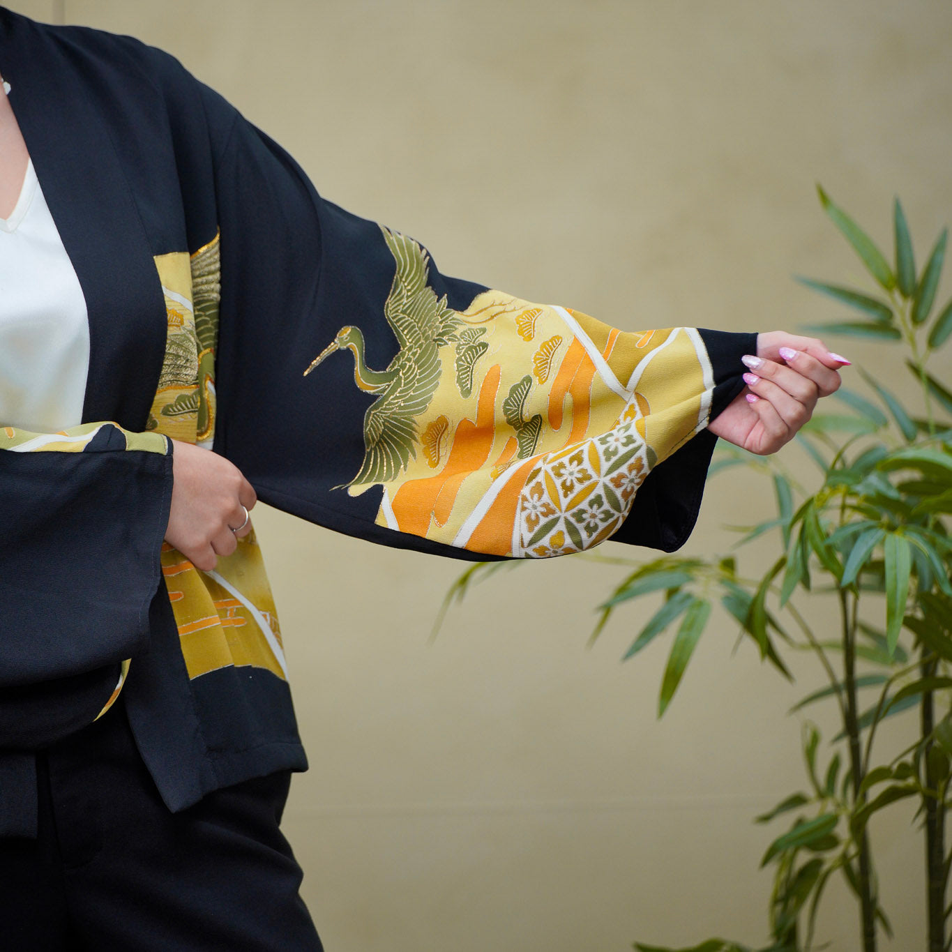 (RH) On-hand item: Black Blazer | 1T | B3710
