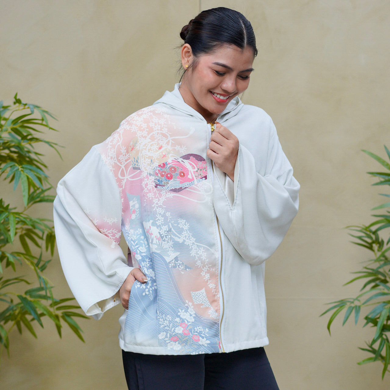 Premium On-hand: Cream Hoodie With Zipper | HWZ8278Y (SO M)
