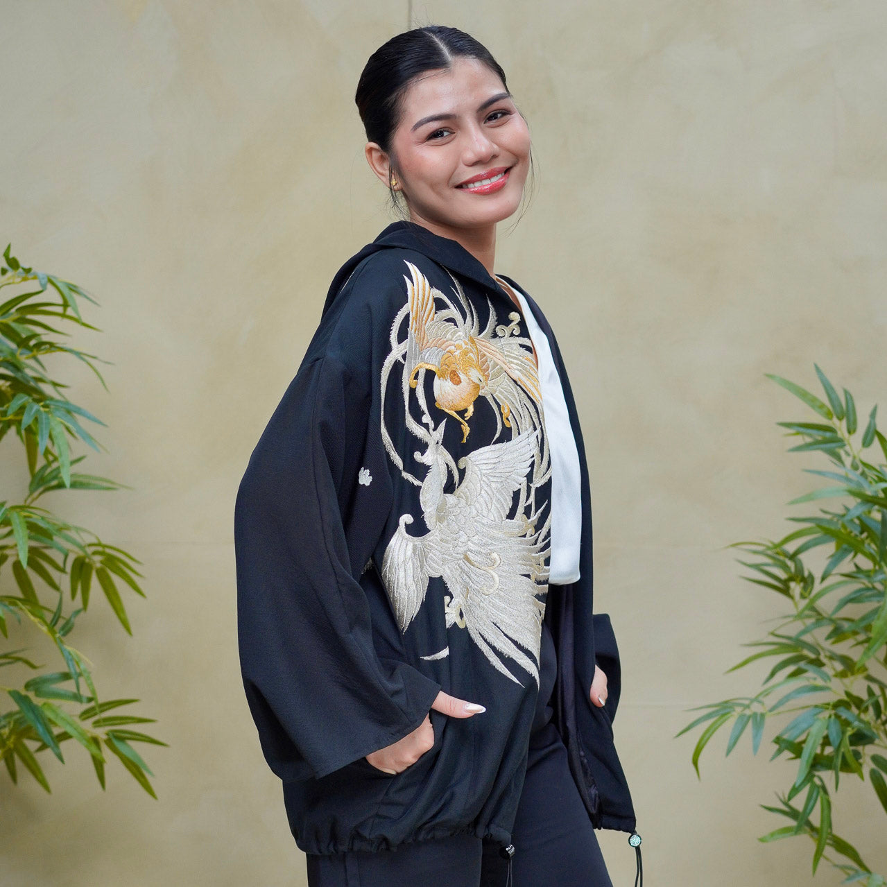 Premium On-hand: Black Hoodie | H8294Y