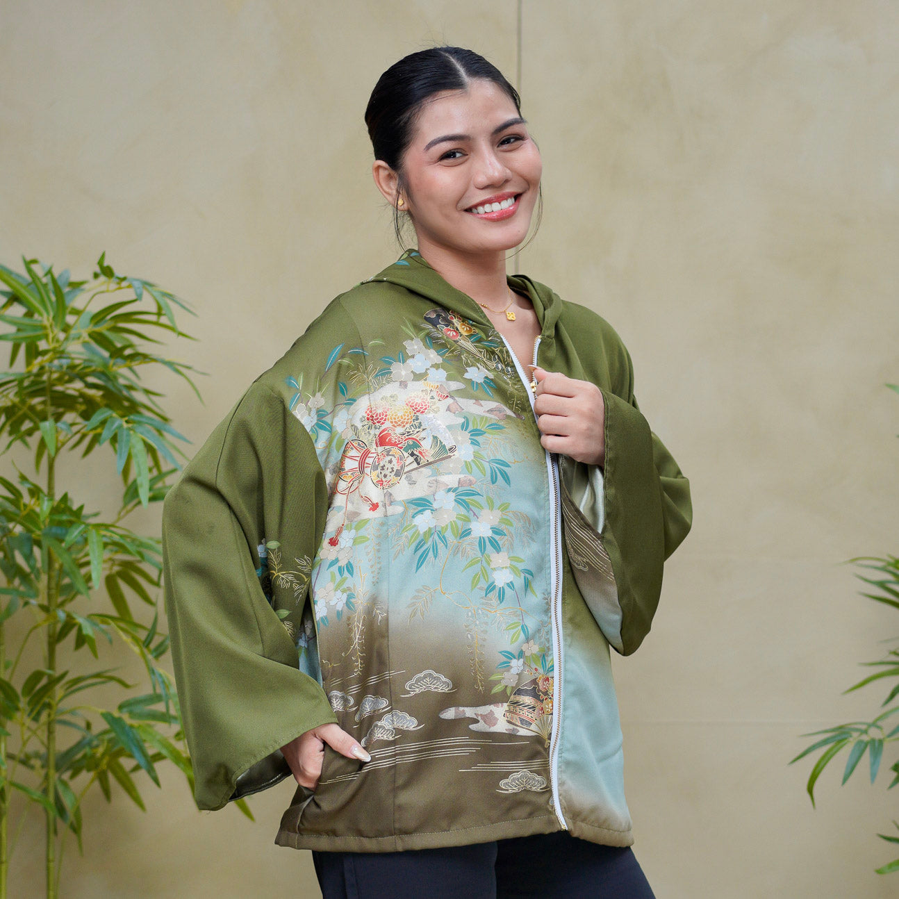 Premium On-hand: Green Hoodie With Zipper | HWZ8265Y (SO M)