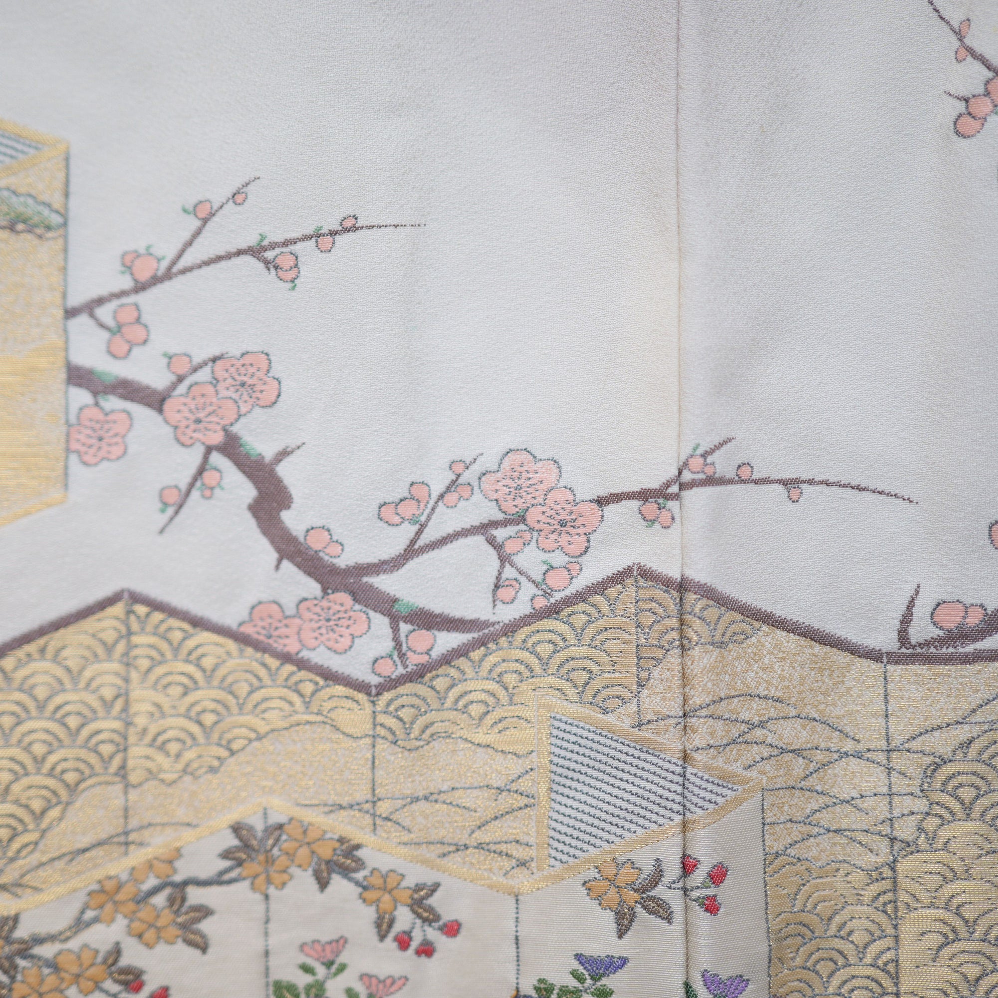 Sakura Collection M25-03: Apricot Sakura Wind Screens