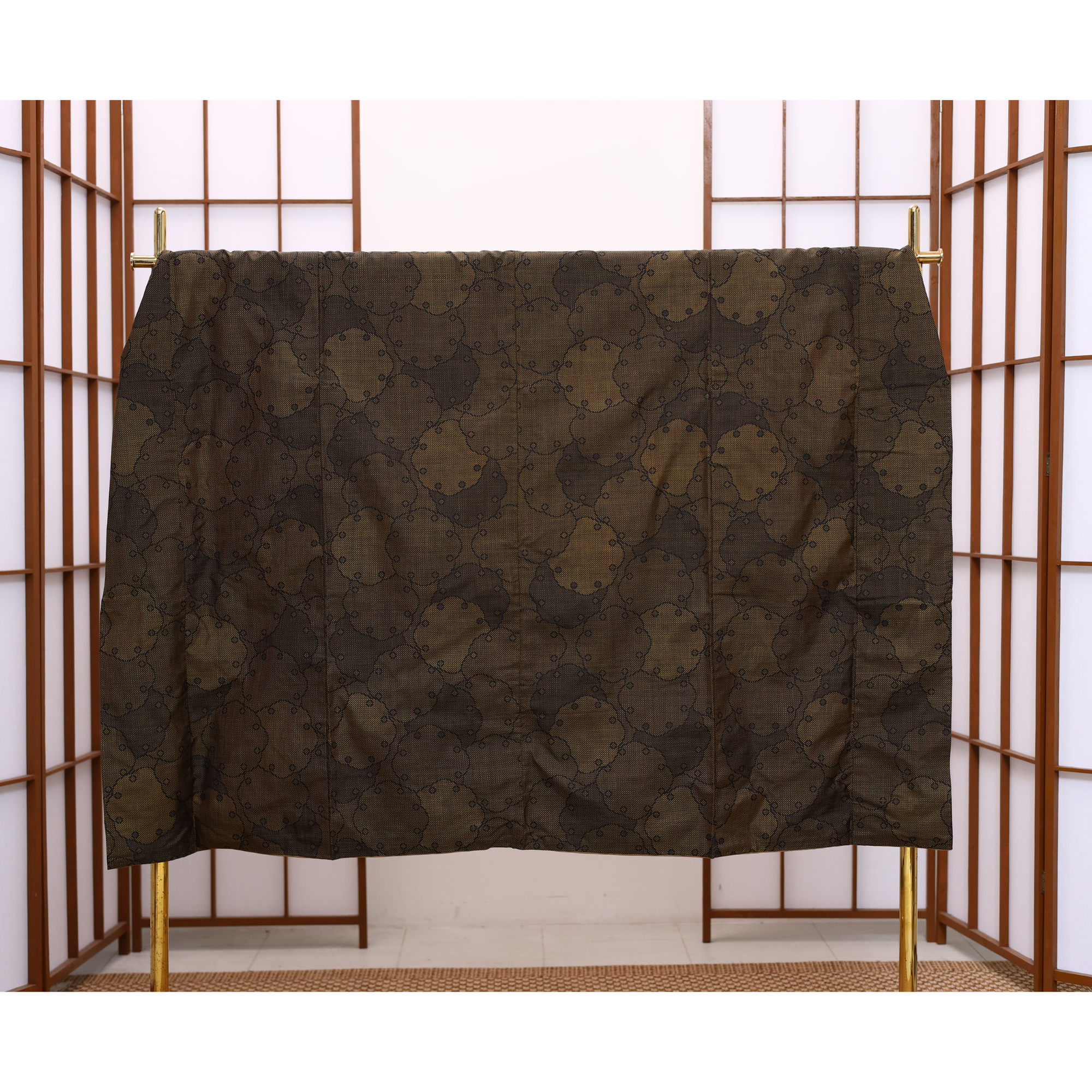 [certificate]Premium Oshima Fabric: 0519_01 | Whispering Vine