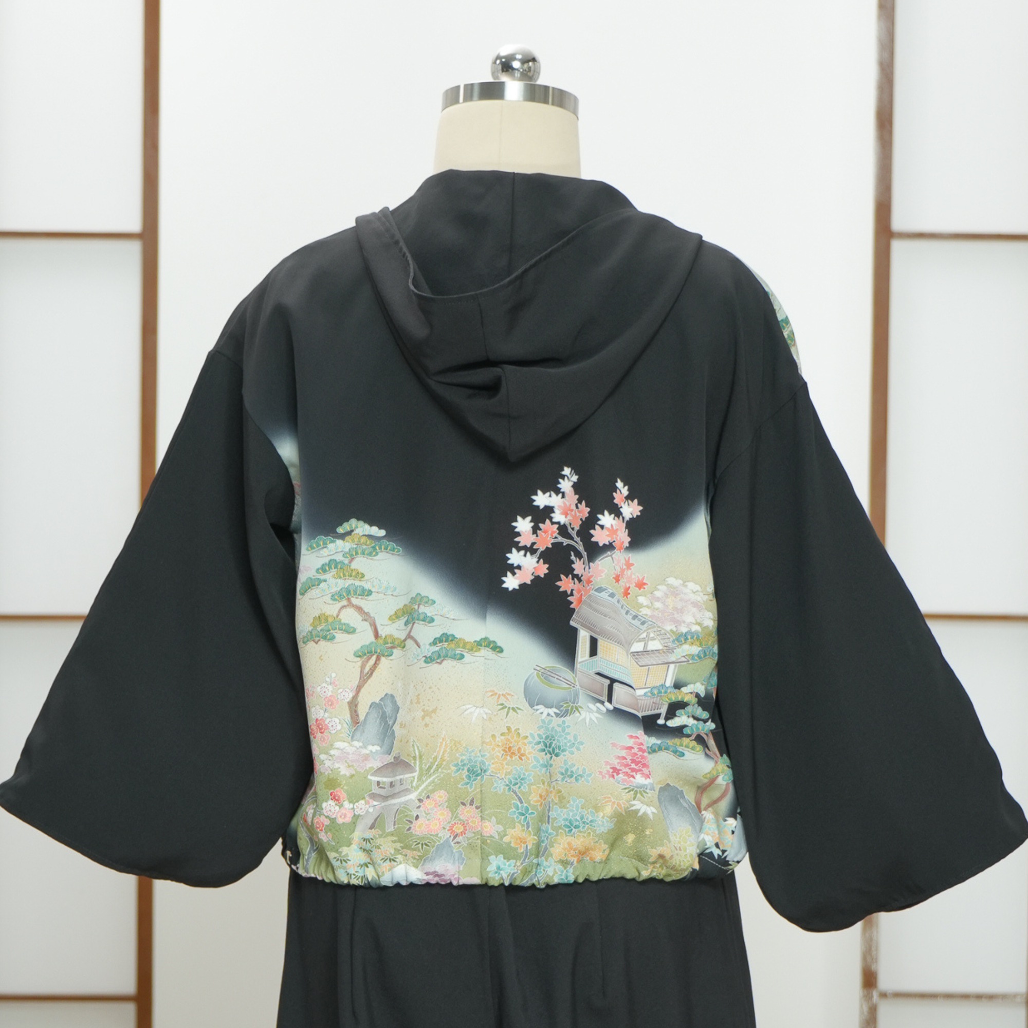 Premium On-hand item: Black Kodomo Hoodie | HK7803 - beautiful yuzen!