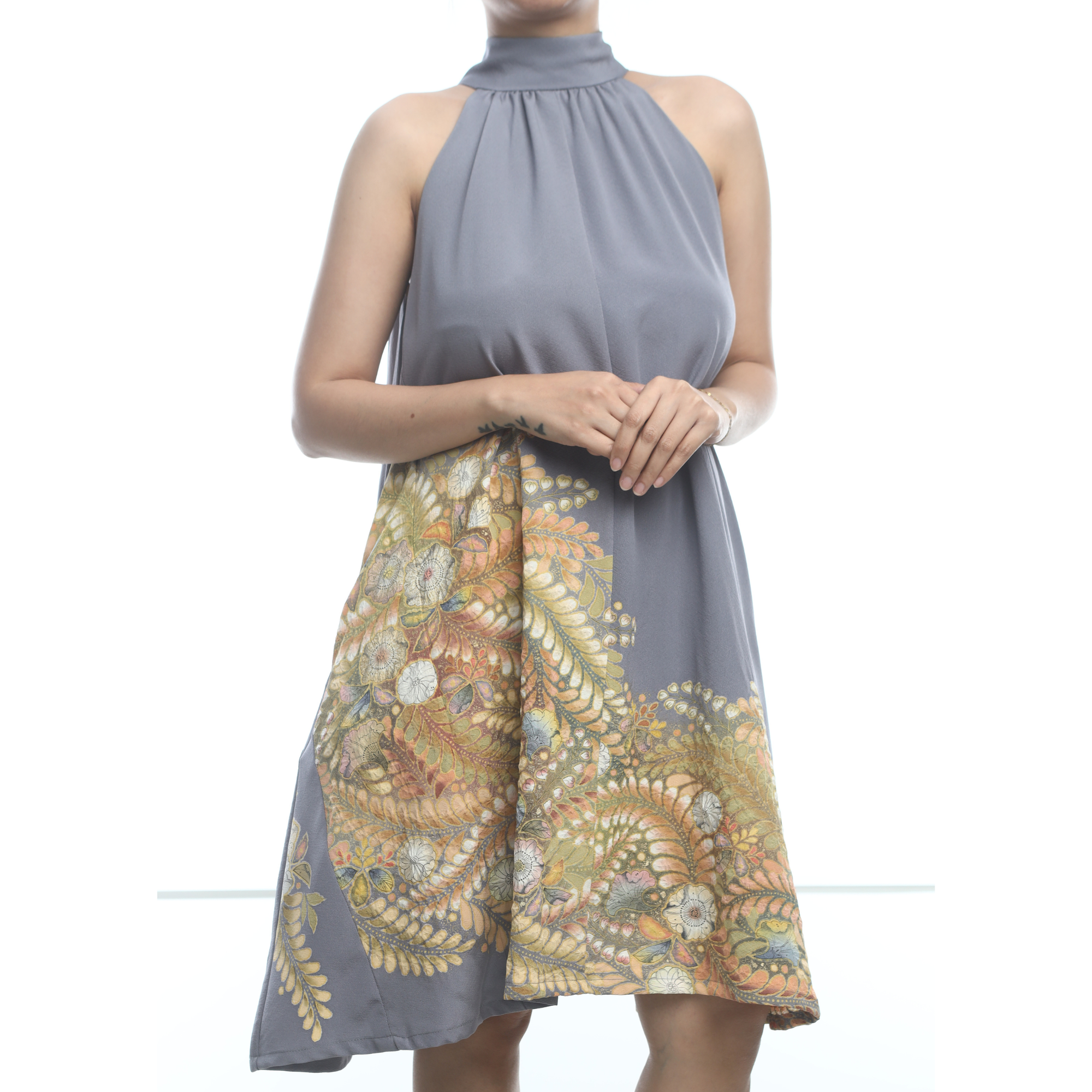On-hand: Halter Dress Blue | HD6646 Size: MB