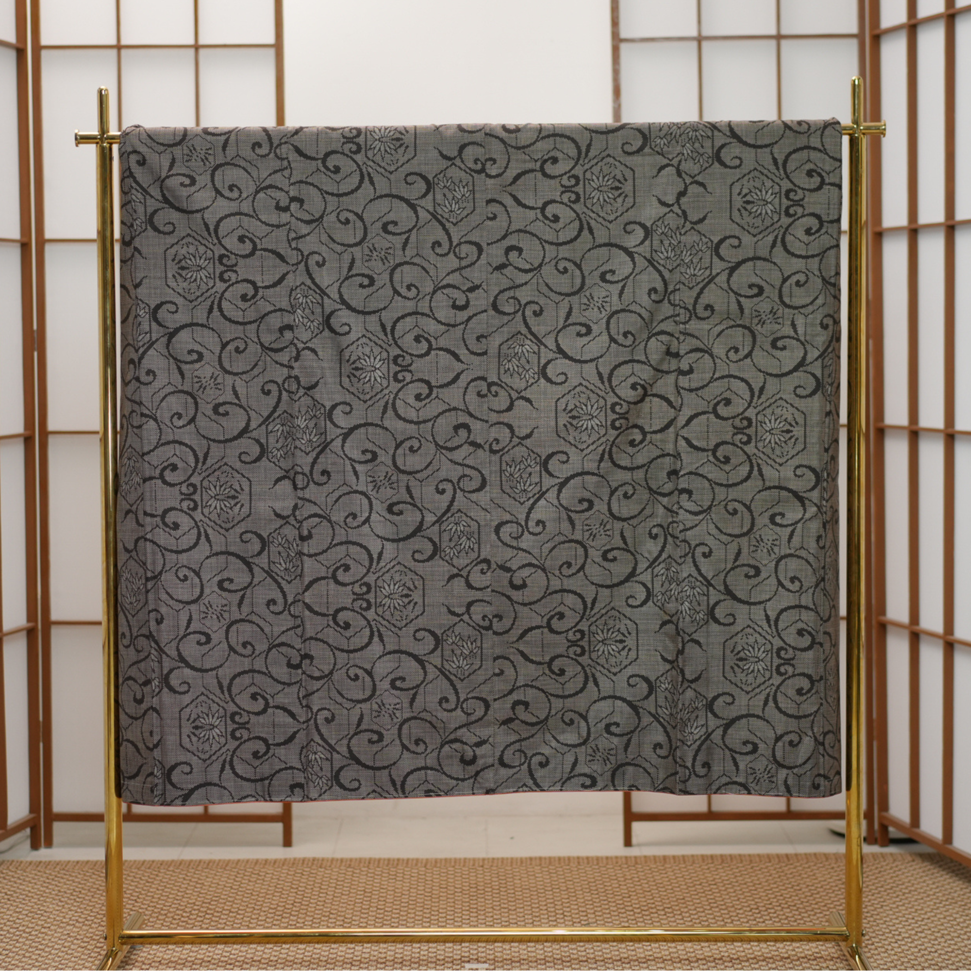 Premium Oshima Fabric: 0506_03 | Obsidian Vine