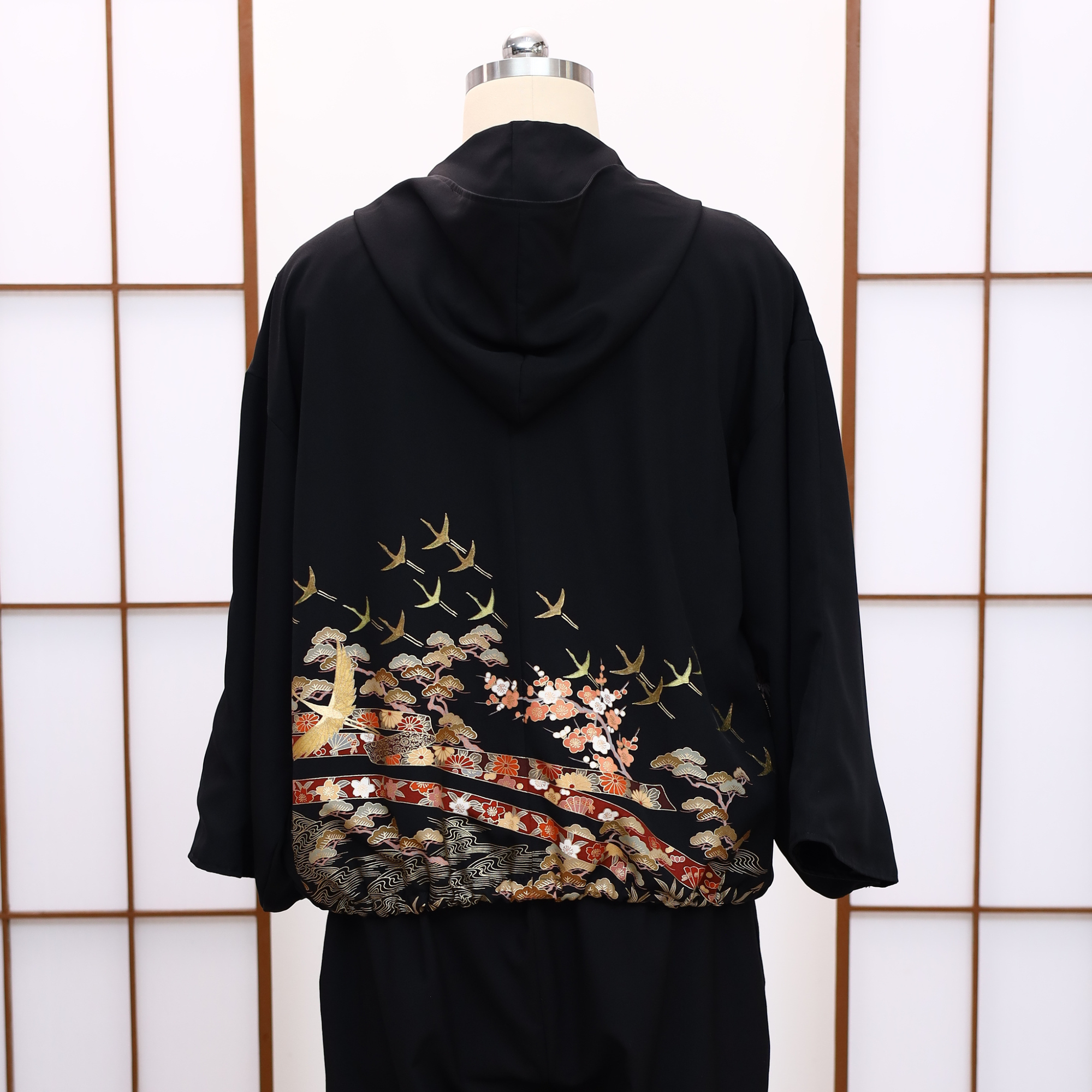 Premium On-hand: Black Hoodie | H7750