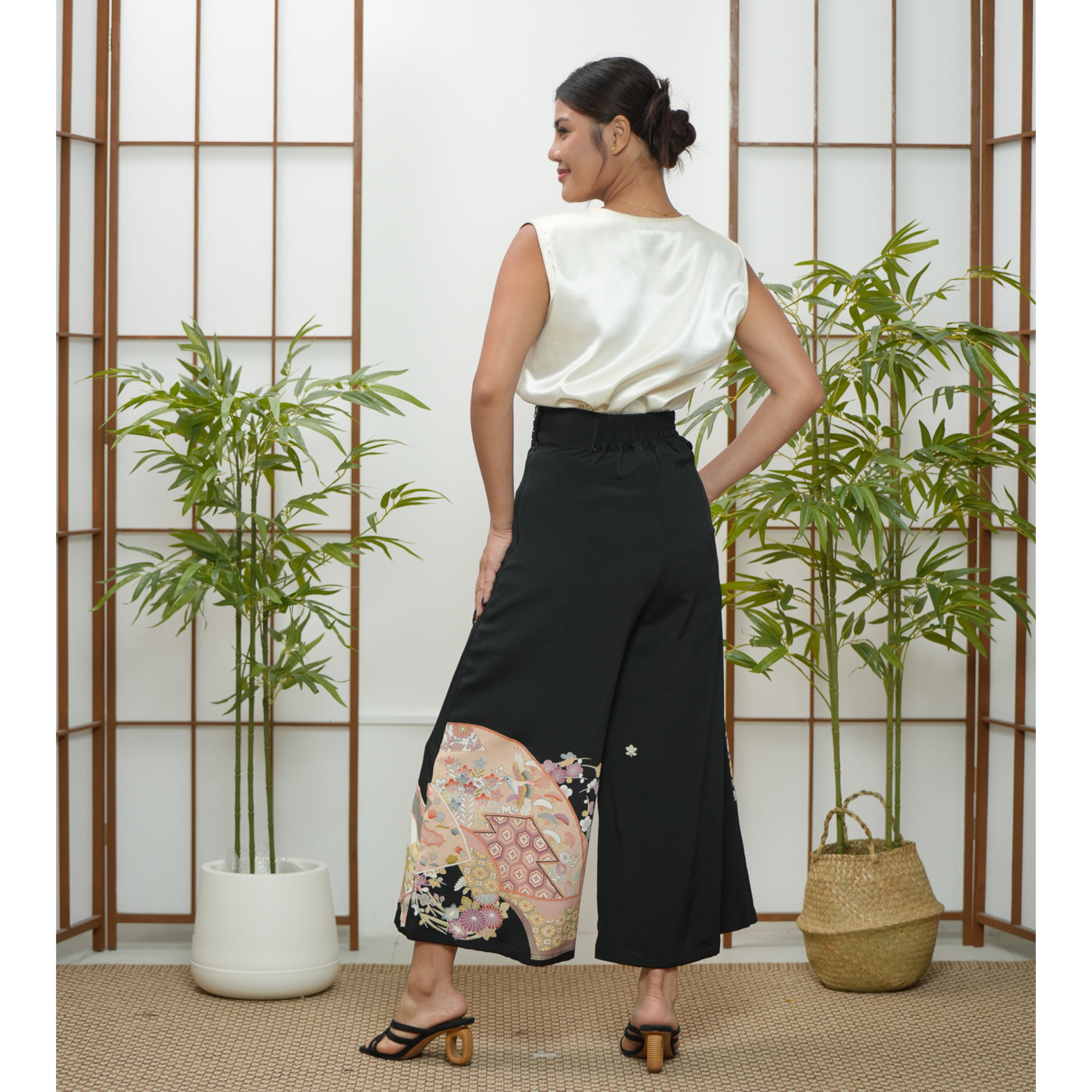 Premium On-hand: Black Palazzo Pants | MB | PP5310