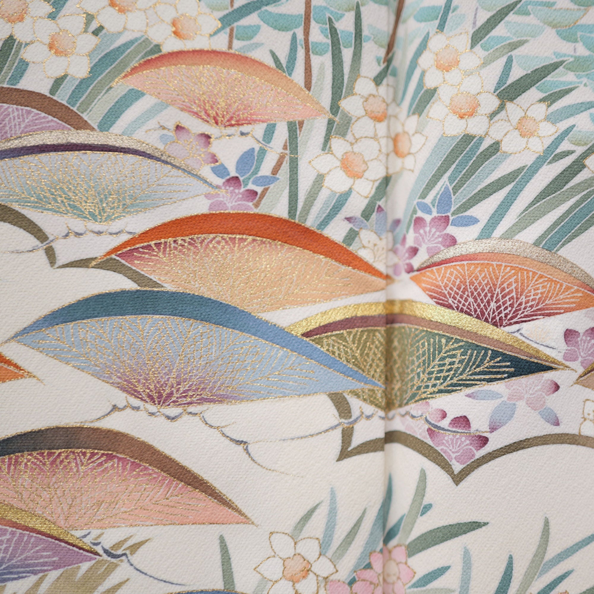 NALB (No Art Left Behind) Fabric (M25-06): Beige Floral Field with gold details