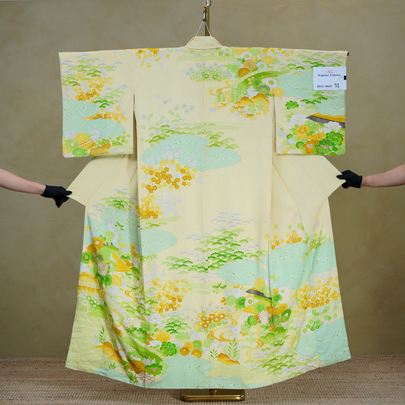 Pre-Birthday Fabric premium bonus!: REG0827-51 | Spring Garden