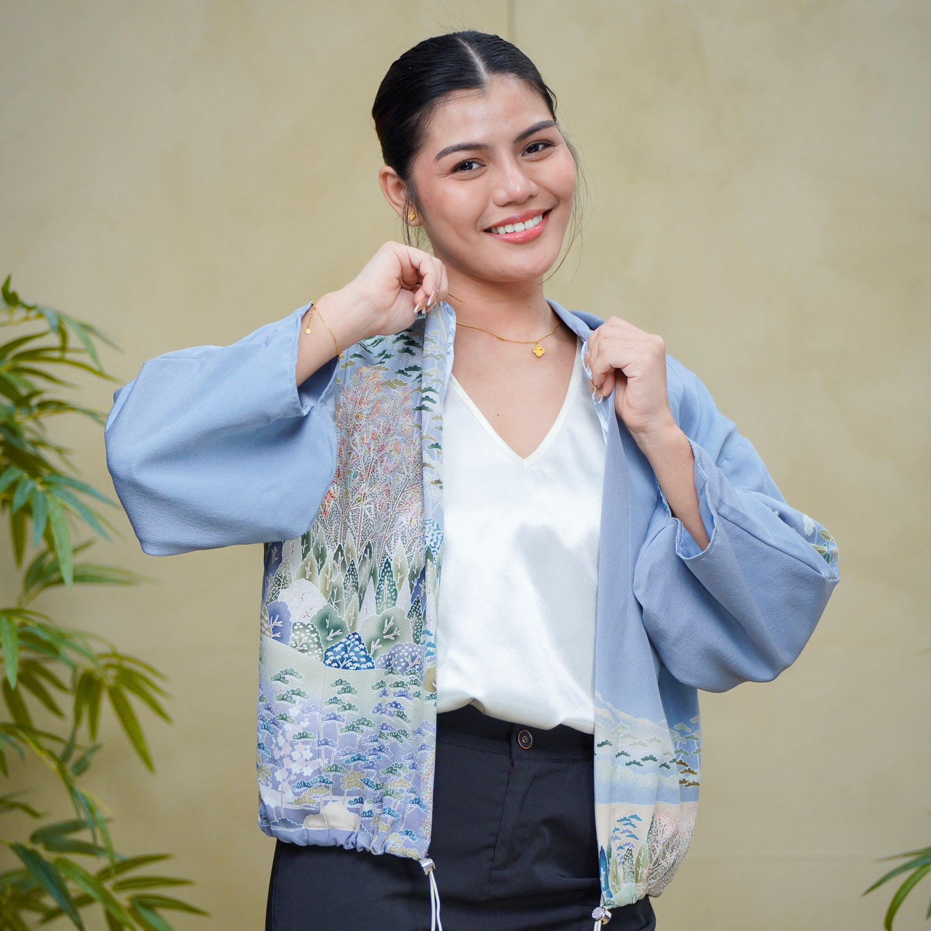 Premium On-hand item: Blue Kodomo Hoodie | HK8281Y | Small