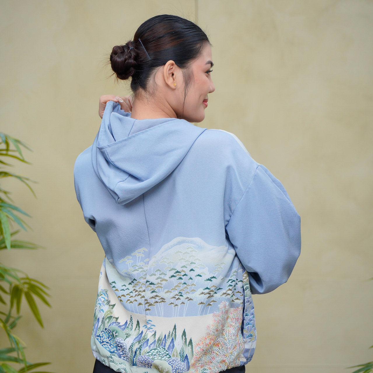 Premium On-hand item: Blue Kodomo Hoodie | HK8281Y | Small