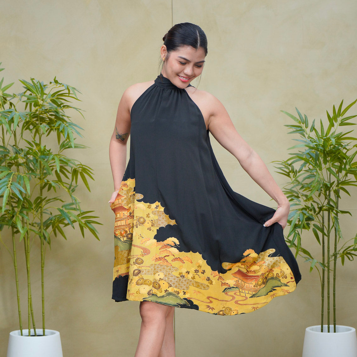(RH) On-hand item: Black Halter Dress | HD5922 | MB