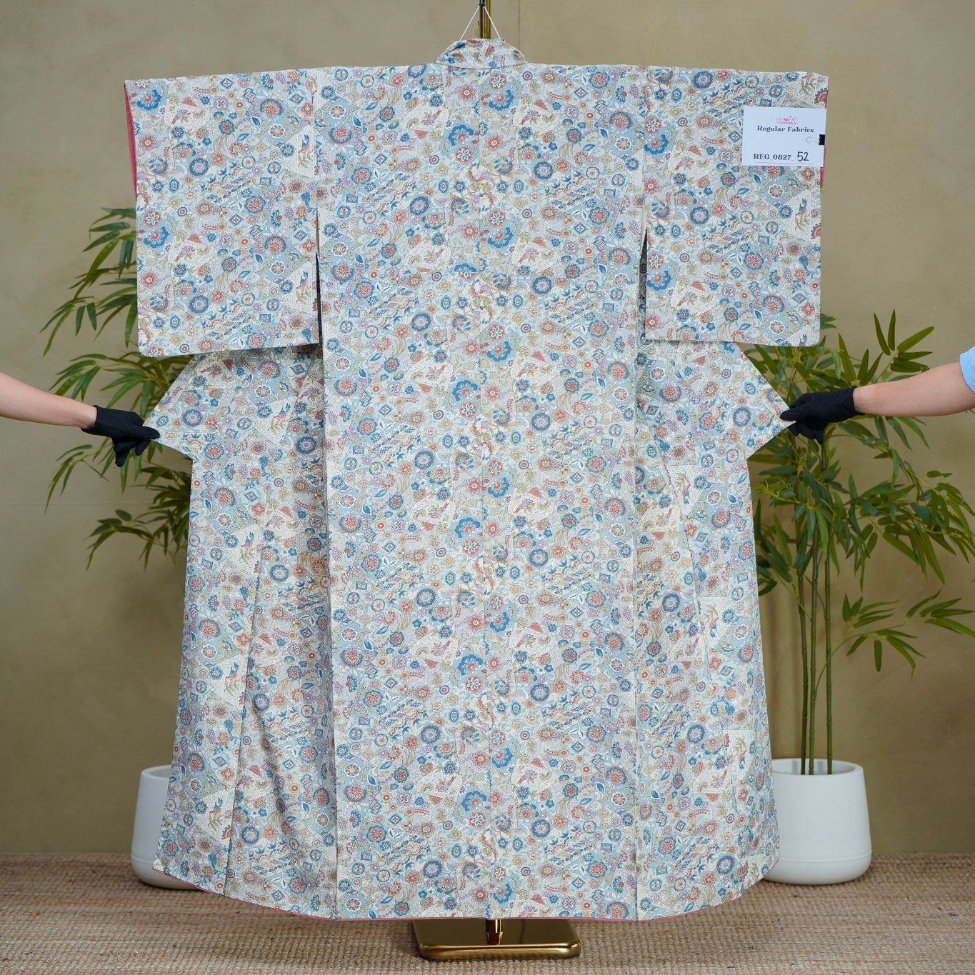 Pre-Birthday Fabric premium bonus!: REG0827-52 | Powder Blossoms