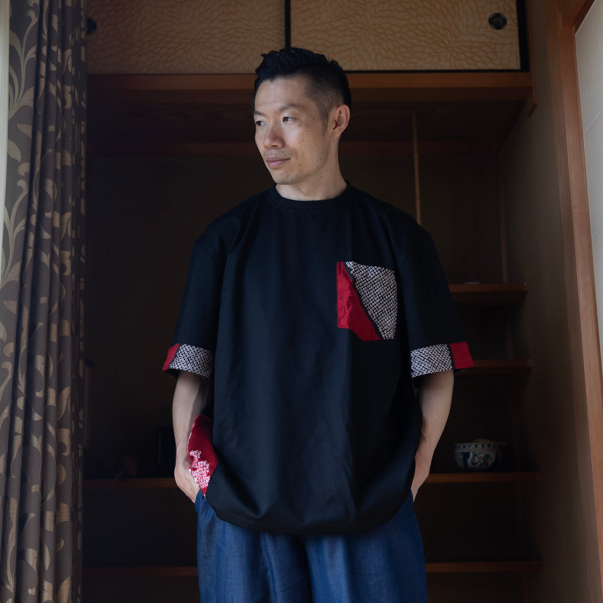 Premium On-hand: Black red Oversized Shirt | LARGE | OS5346
