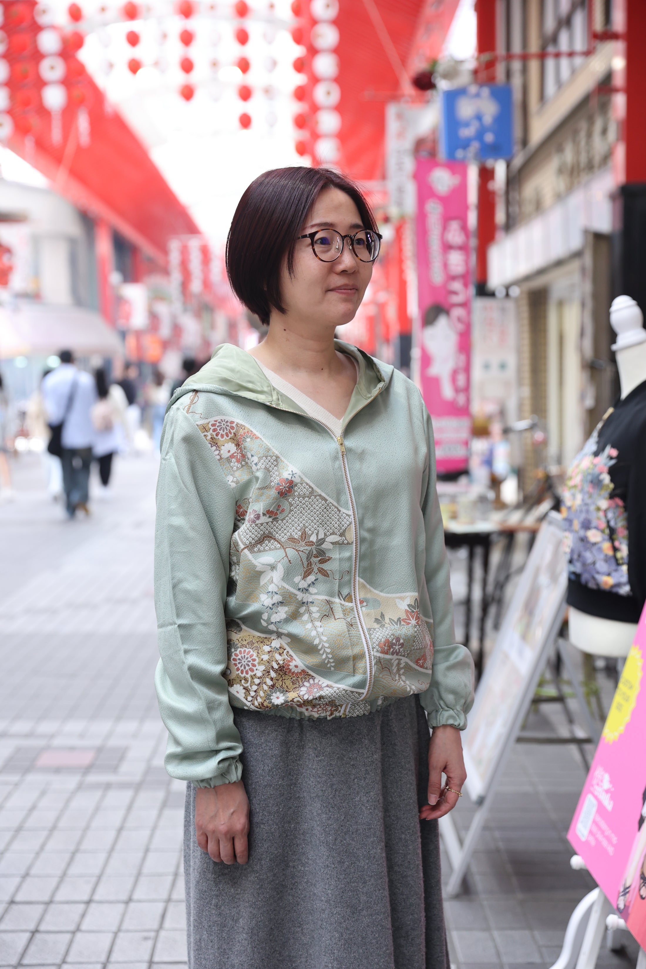 Ap10 On-hand: ZH0403 | Mint Green Zipped Hoodie | M