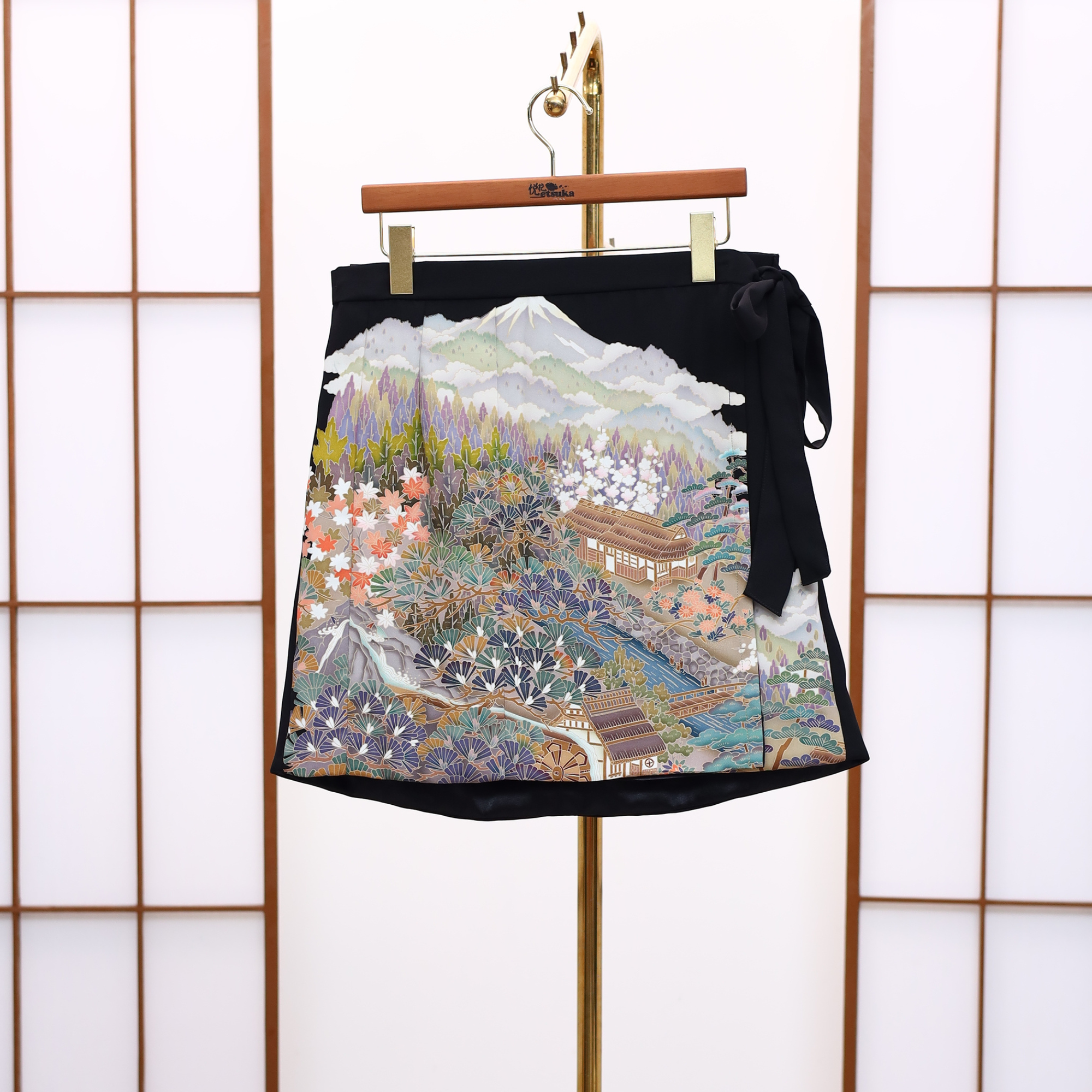 On-hand: Black Summer Wrap Skirt  | SWS7124Y | 1P