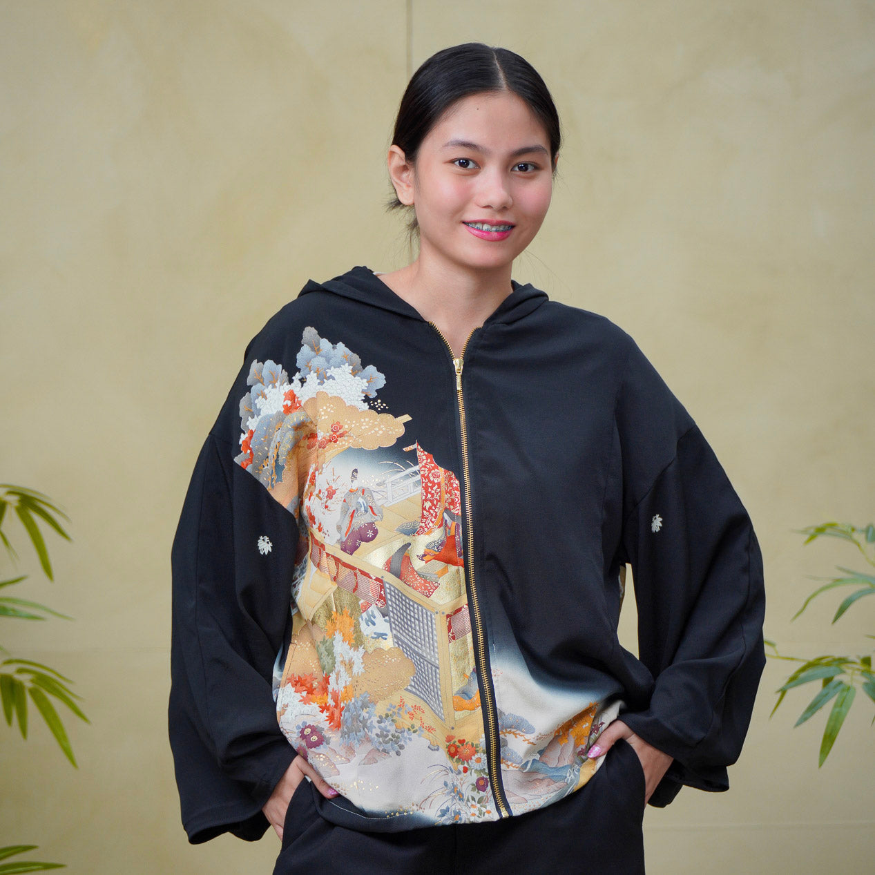 On-hand: Black Hoodie With Zipper | HWZ8208Y