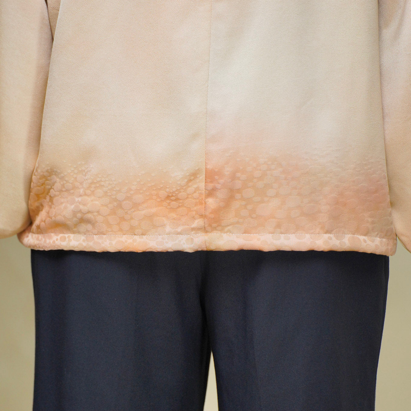 8k Hoodies On-hand: Cream Hoodie With Zipper | HWZ7824Y