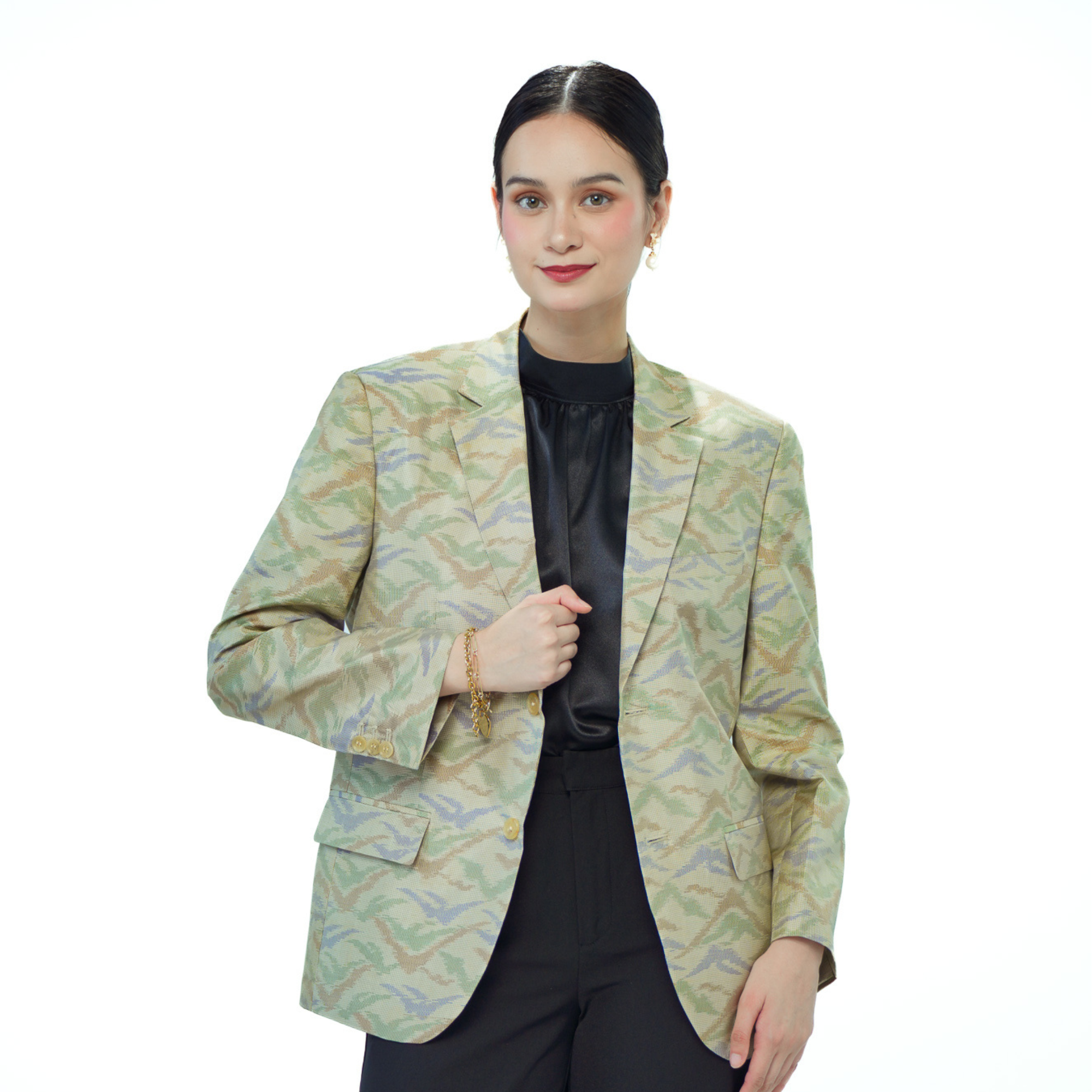 On-hand: Beige Oshima Men's suit | Large