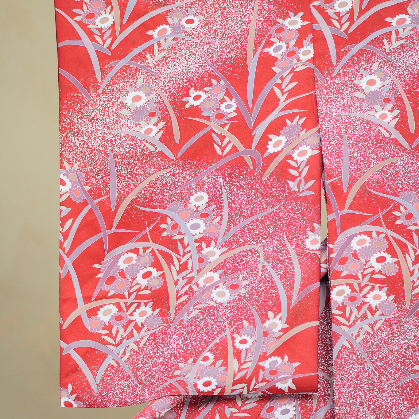 Premium Sho Fabric: 0801_11 | Scarlet Serenade