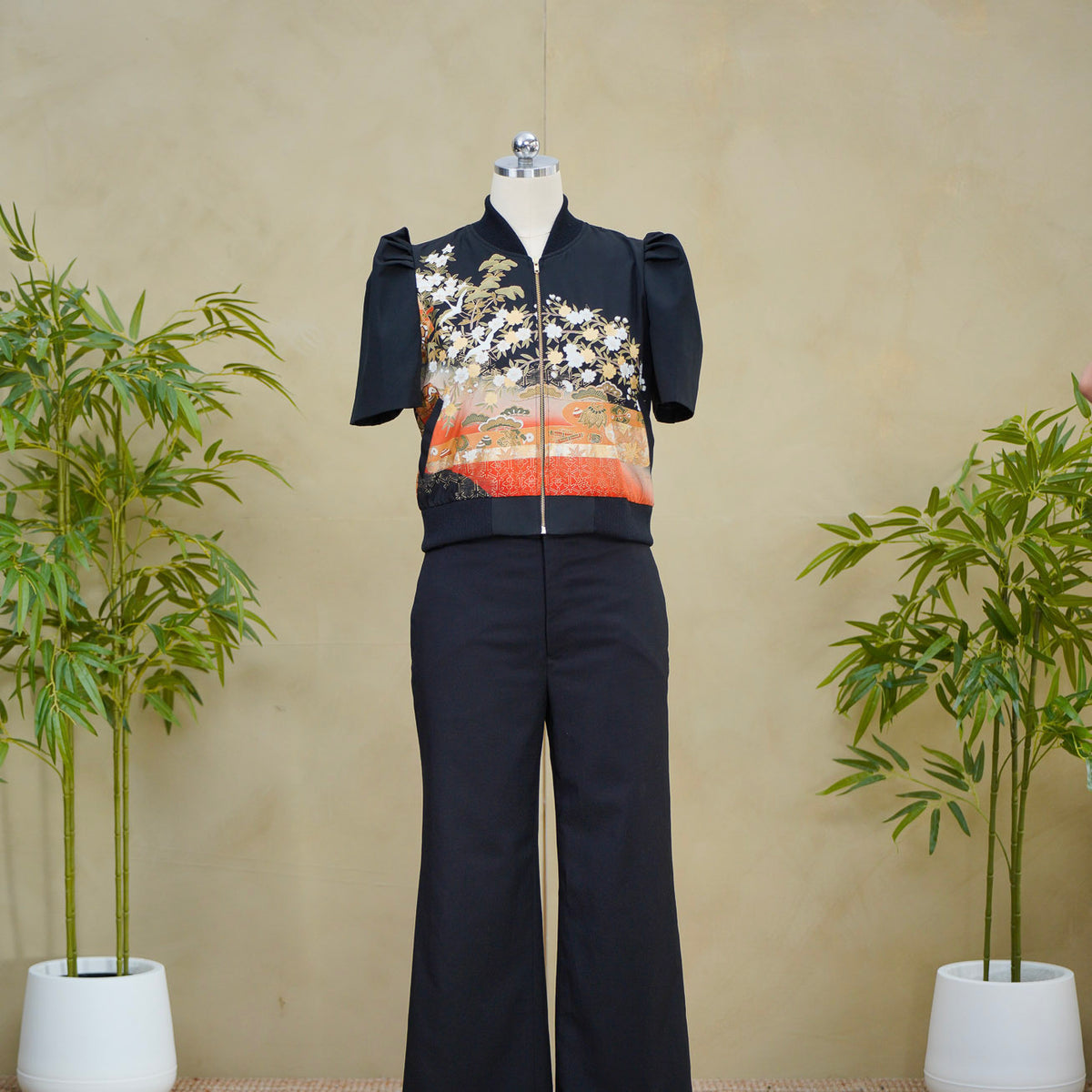 Premium On-hand item: Filipiniana Bomber Jacket | Black | FBJ8612M | Large