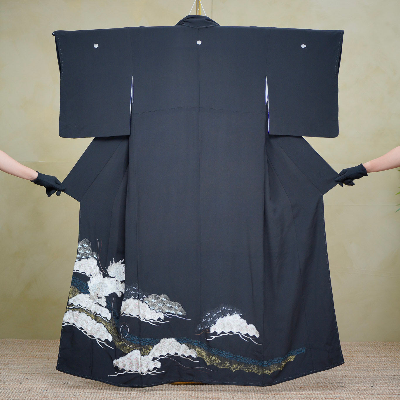 Premium Sho Fabric: 0801_12 | Ivory Guardian Shishi