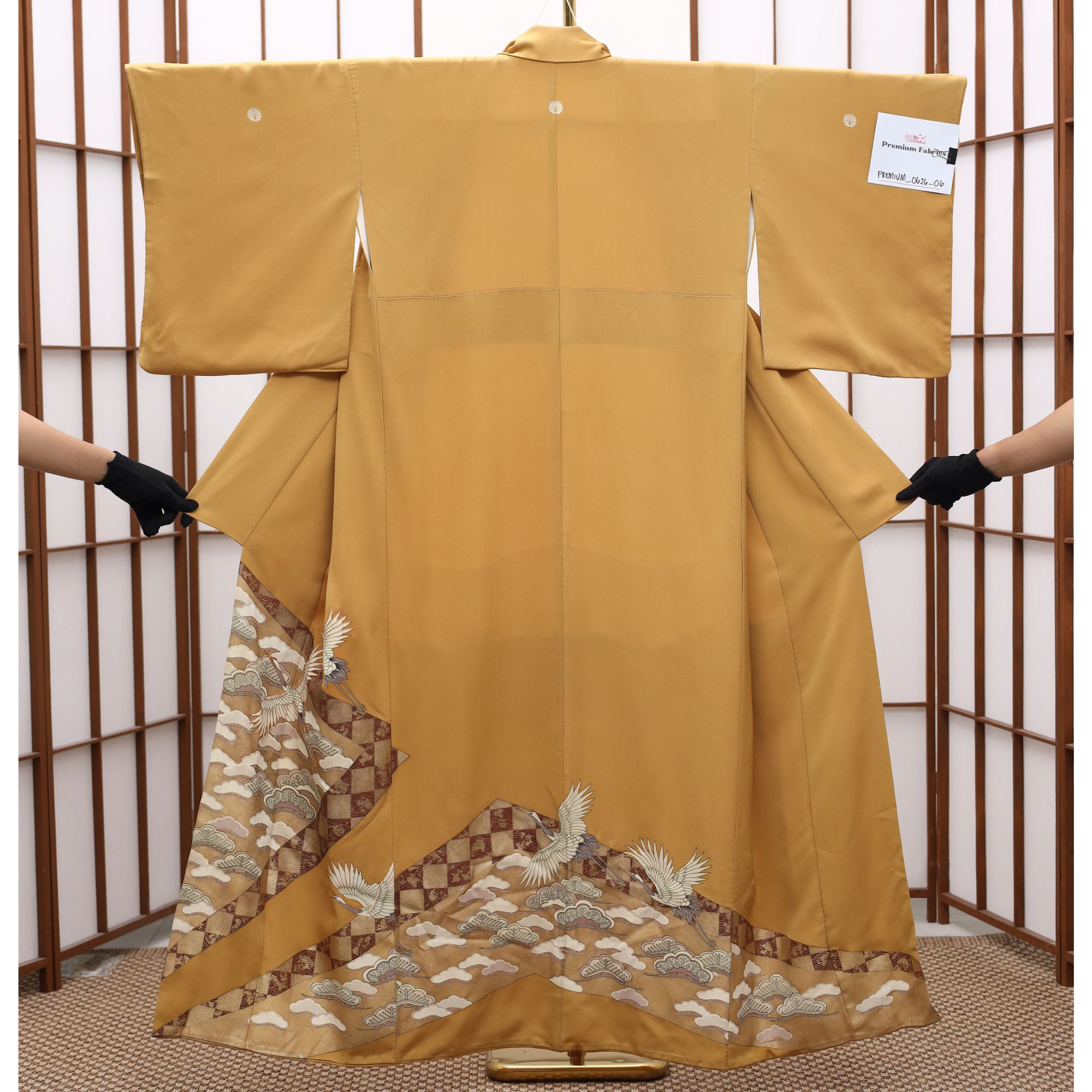DrawJS36/Premium Gold: Elegant Cranes
