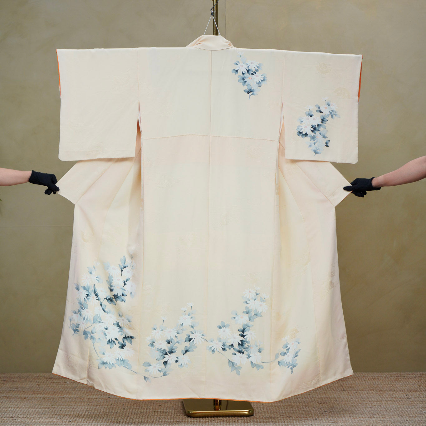 Pre-Birthday Fabric: REG0828-13 | Cream Spring