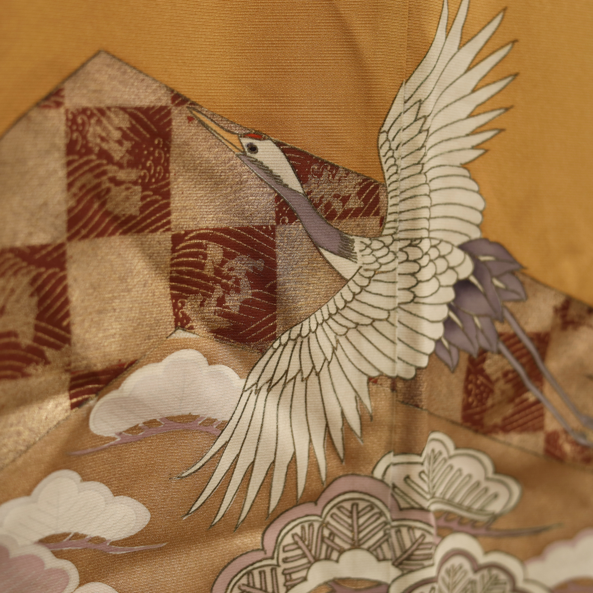 DrawJS36/Premium Gold: Elegant Cranes