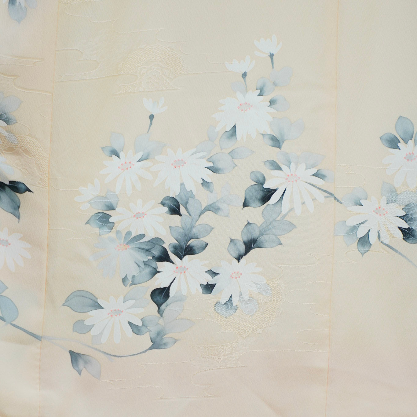 Pre-Birthday Fabric: REG0828-13 | Cream Spring
