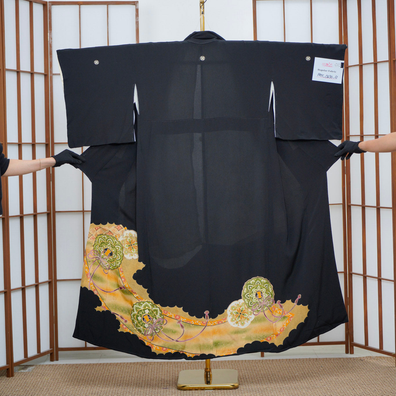 TYSB11: Crest Frame