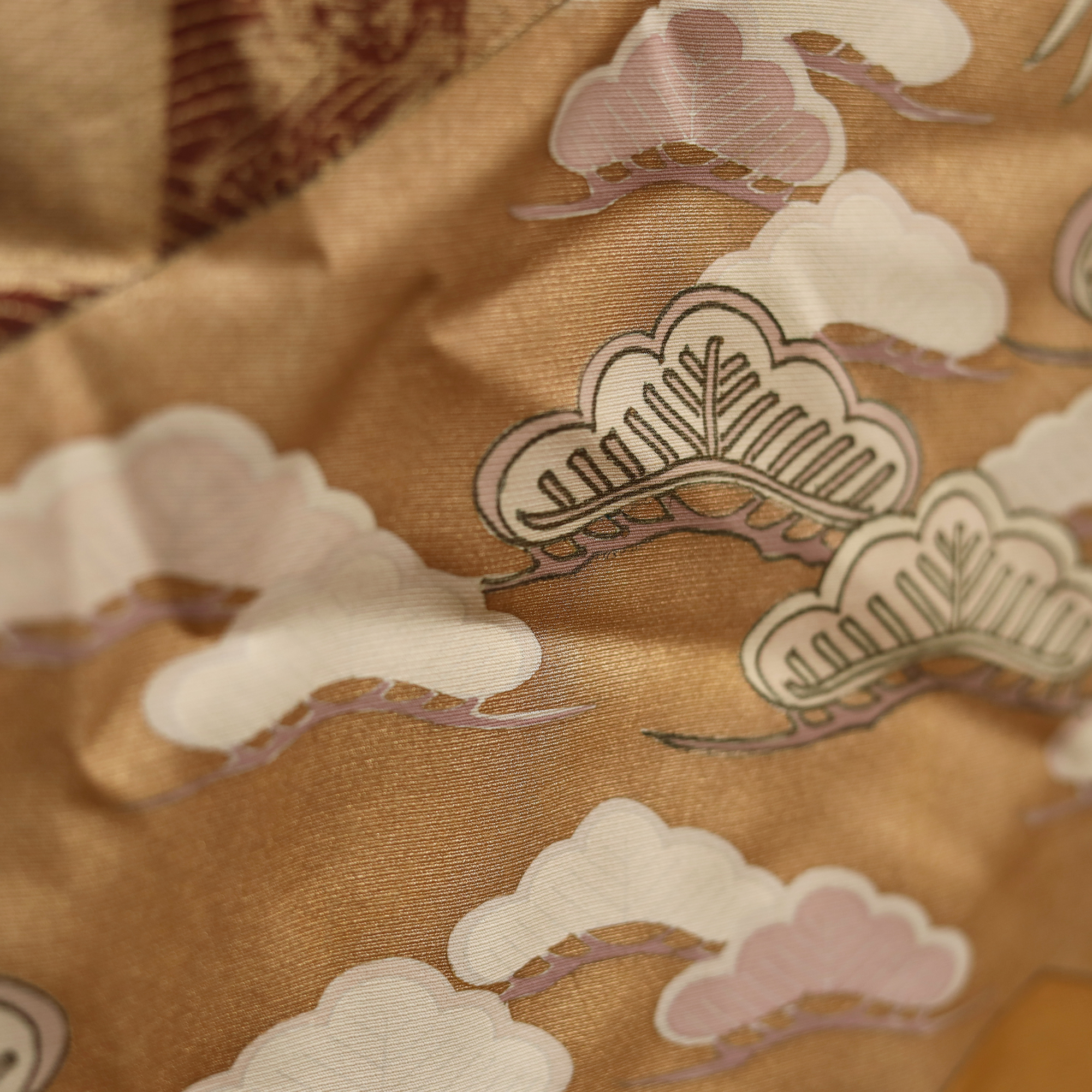 DrawJS36/Premium Gold: Elegant Cranes