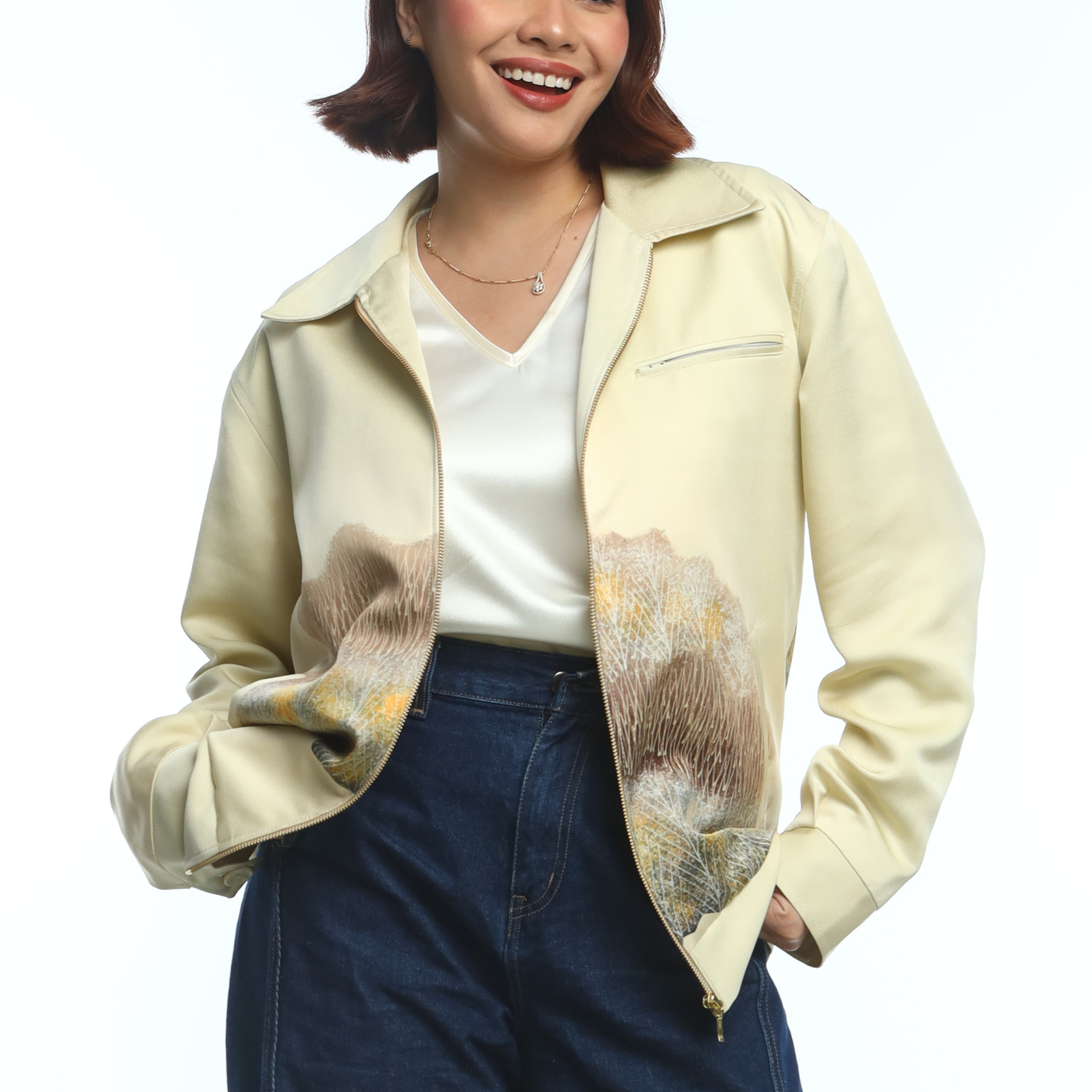 On-hand item: Zipped Up Short Jacket Cream | SHIP in 1-3 weeks
